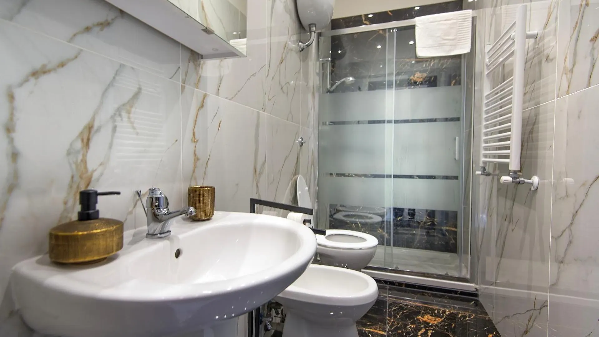 Guest house Irooms Foria 215 Naples