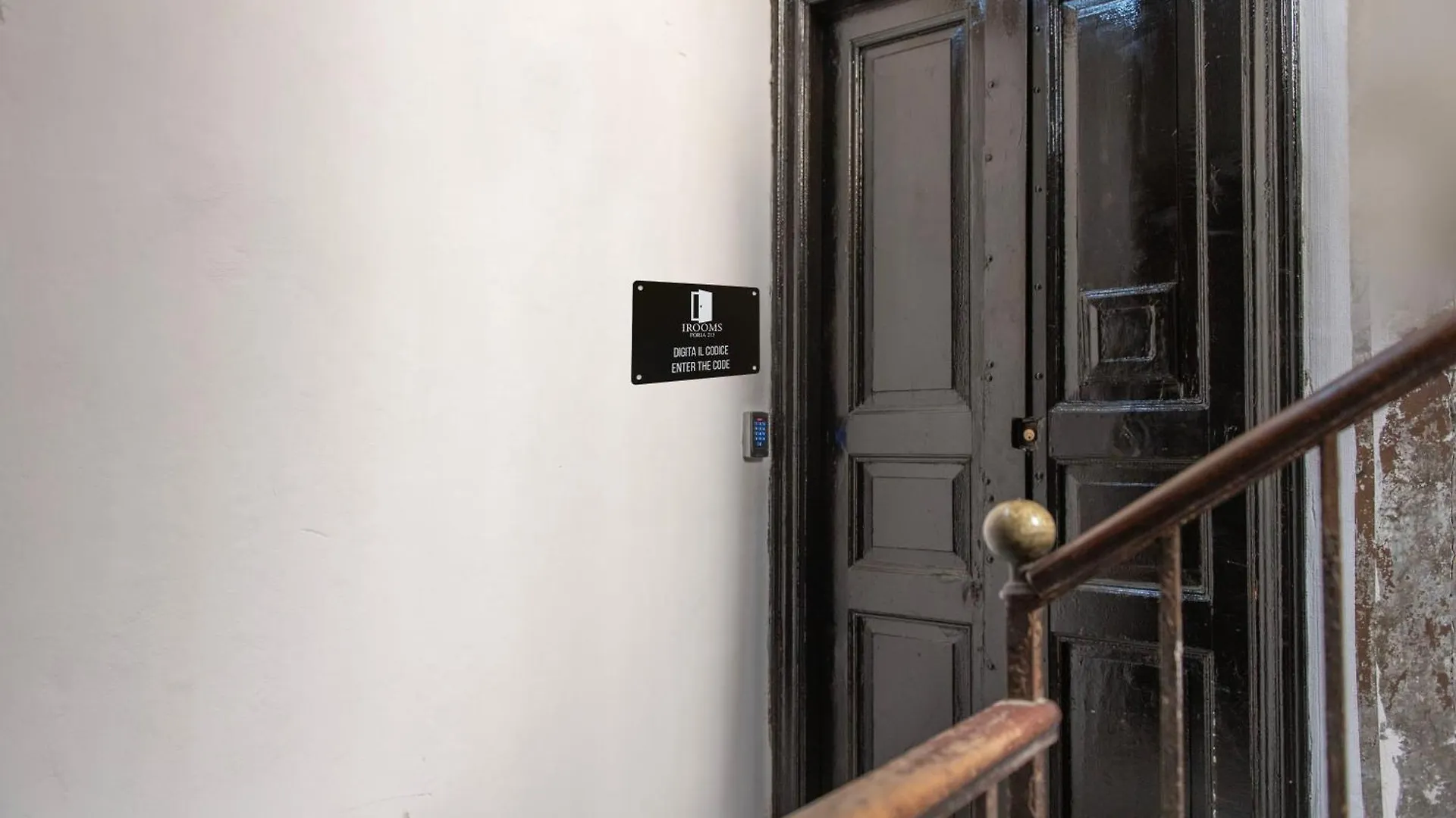 Guest house Irooms Foria 215 Naples Italy