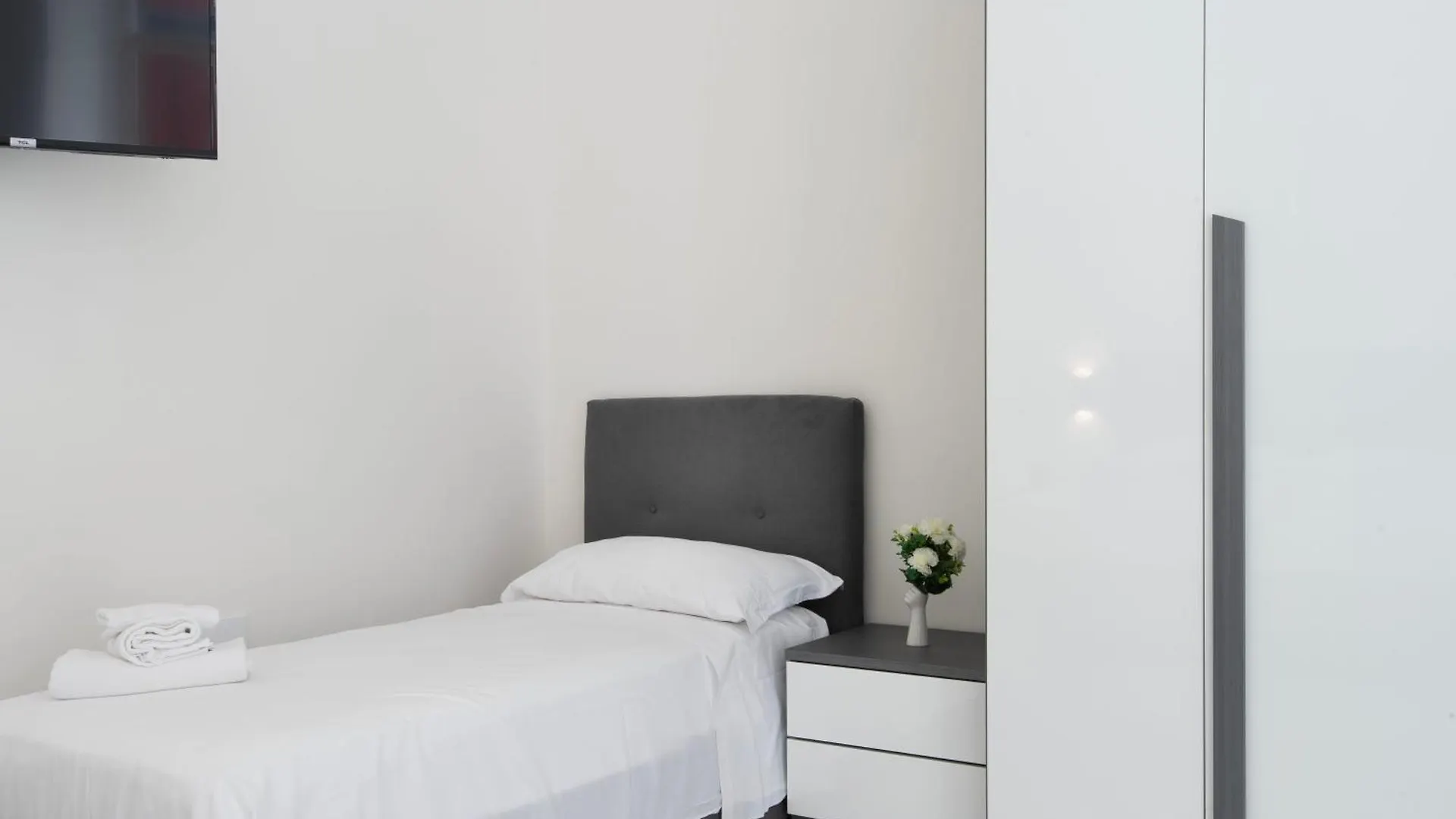 נאפולי Irooms Foria 215 0*,