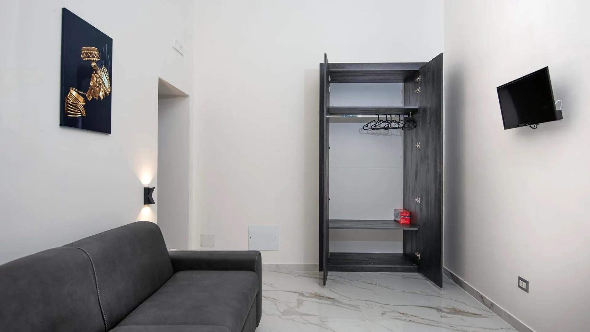 נאפולי Irooms Foria 215 בית הארחה